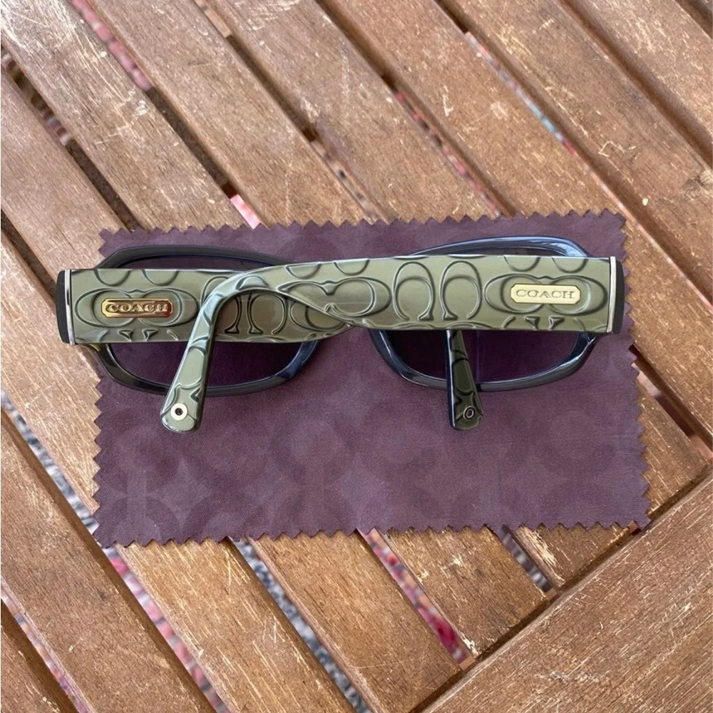 Coach Sunglasses- Lisbeth in Olive frames - Picture 3 of 11